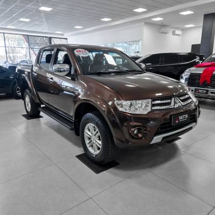 MITSUBISHI L200 TRITON 2.4 HLS CHROME 4X2 CD 16V FLEX 4P MANUAL